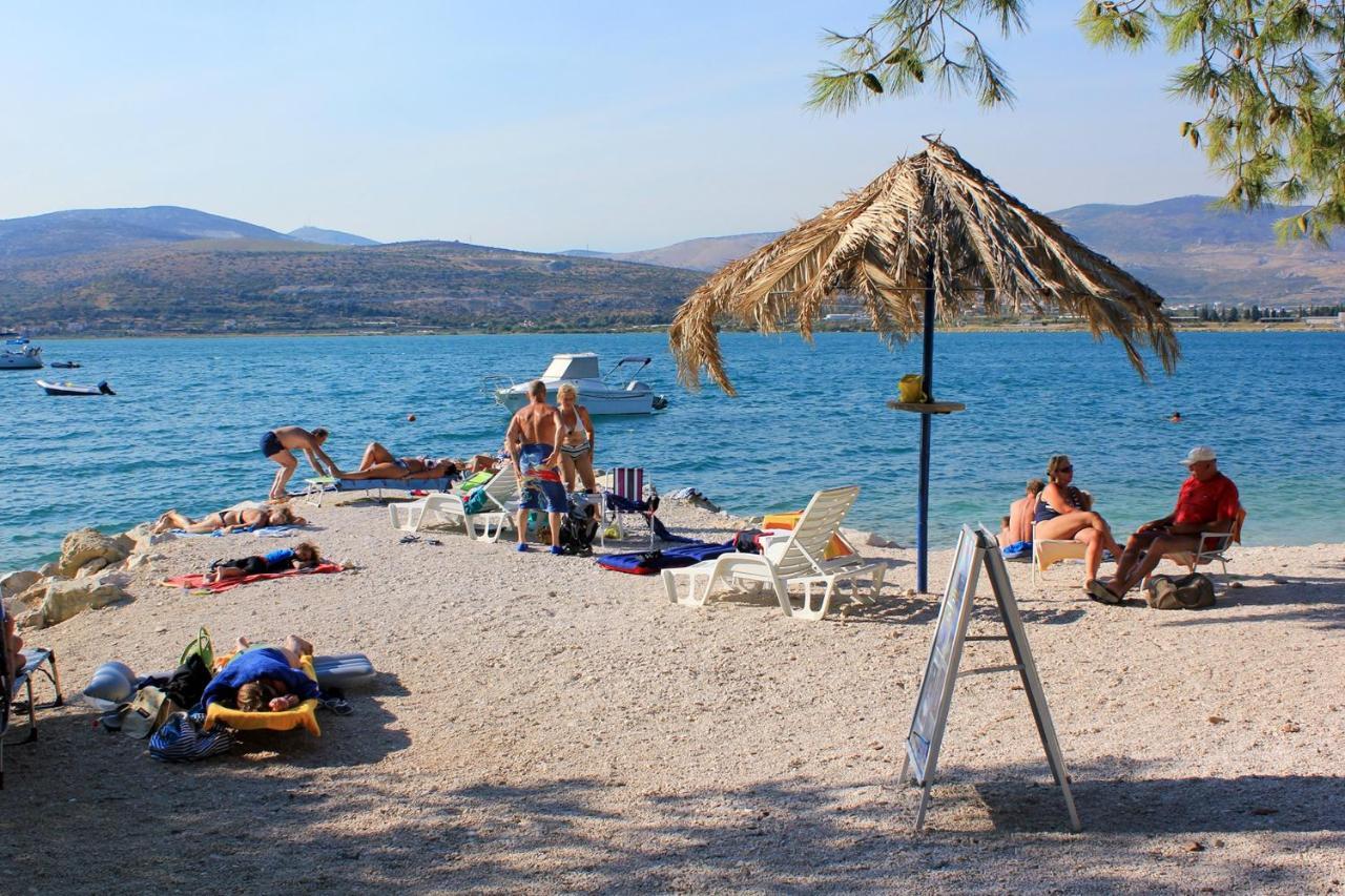 Apartments With A Parking Space Mastrinka, Ciovo - 4324 Trogir Exterior foto