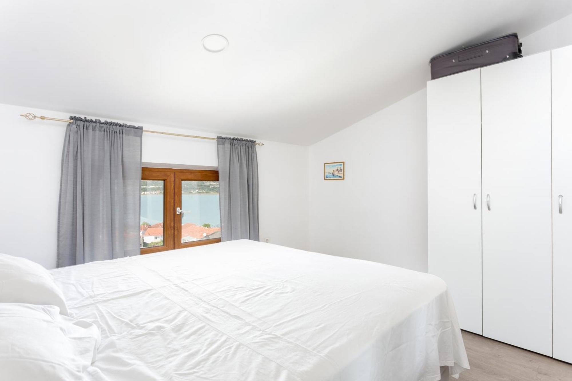 Apartments With A Parking Space Mastrinka, Ciovo - 4324 Trogir Quarto foto